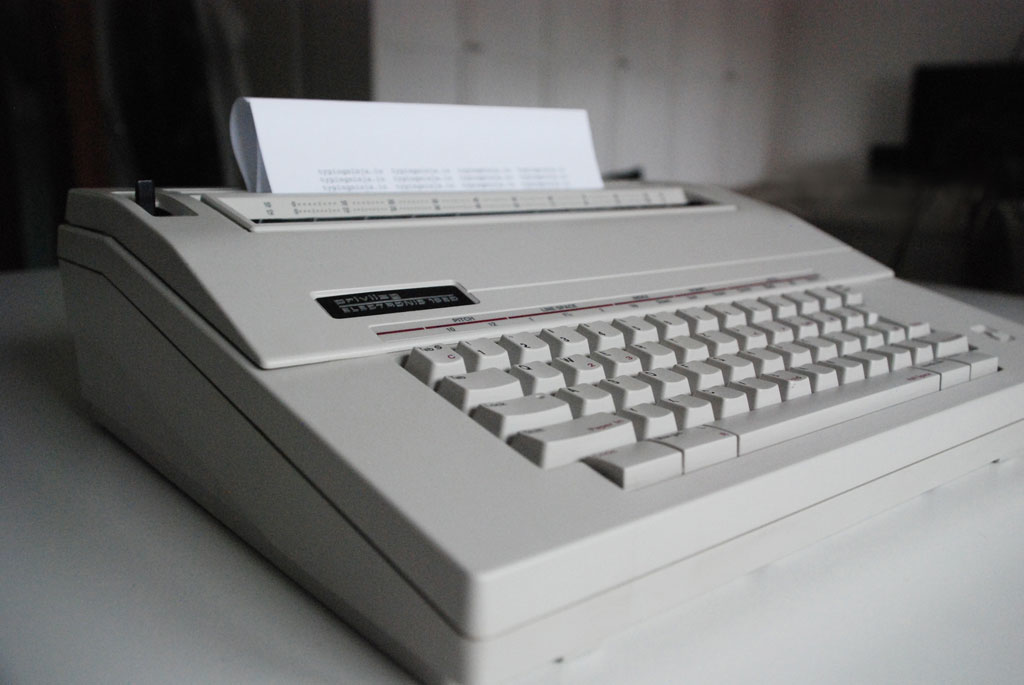 Schreibmaschinen mit deutscher Tastaturbelegung